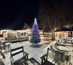 3-х местный номер с видом на озеро и балконом в Домики у пляжа