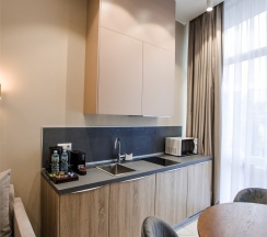 Студия Полулюкс с видом на Навагинскую в Mirror Residence