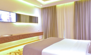 Двухместный номер Superior с видом на бассейн 2 отдельные кровати в Jasmine Palace Resort & Spa