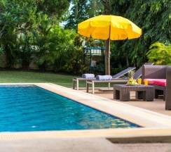 Вилла с 3 комнатами в Viola Pool Villa