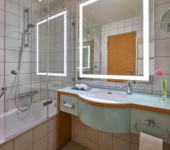 Двухместный номер 2 отдельные кровати в Hilton Cologne