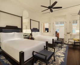 Люкс Personality в Raffles Singapore