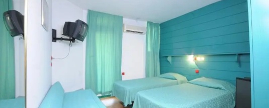 Двухместный номер Standard с балконом (двуспальная кровать) в Siesta & Juniper Hotel