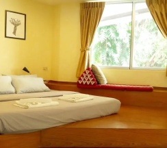 Двухместный номер Deluxe с балконом (двуспальная кровать) в Home16 Hostel 16
