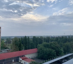Апартаменты с балконом и с красивым видом из окна в Квартира Harmony Place