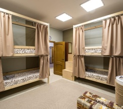 Кровать в общем 8-местном номере (удобства на этаже) в I hostel