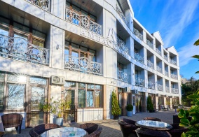 Отель Амбассадор в Сочи