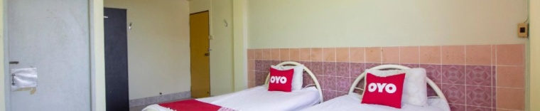 Двухместный номер Standard 2 отдельные кровати в OYO 75372 Flight hut hotel