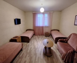 Трёхместный номер Superior с видом на внутренний двор в Давинчи