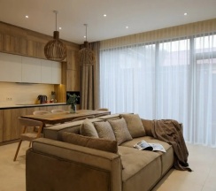 Шале Mon Cristal с 3 комнатами с видом на горы в Чаллы Яр