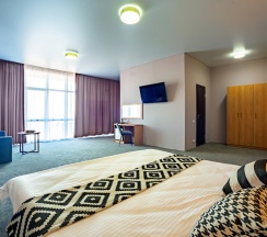 Двухместный номер Делюкс c 1 комнатой с балконом двуспальная кровать в Green land
