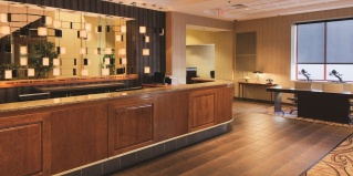 Бостон: Отель DoubleTree by Hilton Boston Downtown