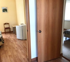 Двухкомнатный семиместный номер в Семейный