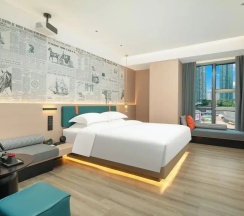 Двухместный номер Deluxe (двуспальная кровать) в Lan Wan International Hotel