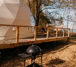 Сфера Янтарь в Holidays Forest