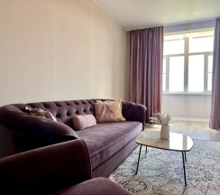 Просторная Двушка в центре. в Как Дома 05