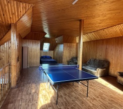 Коттедж с красивым видом из окна в Усадьба Новознаменская