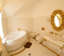 Двухместный номер «Royal Suite» в Hotel Royal