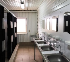Кровать в общем номере в Sky Hostel