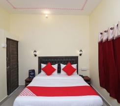 Двухместный номер Standard двуспальная кровать в OYO 17171 Sandhya Guest House