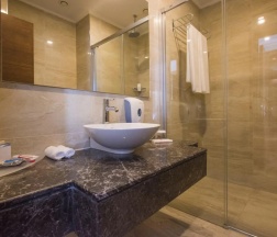 Номер Deluxe в Ramada Plaza by Wyndham Antalya