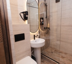 Трехместный номер с 3 отдельными кроватями в Tash maral