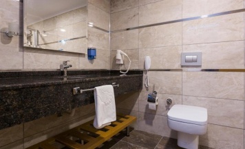 Двухместный номер Standard двуспальная кровать в Lonicera City Hotel