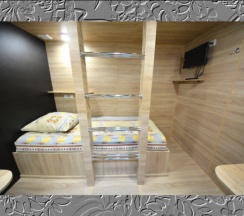 Трехместный двухуровневый номер в Алоха