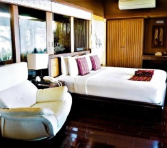 Двухместный люкс Beachside двуспальная кровать в Birds and Bees Resort