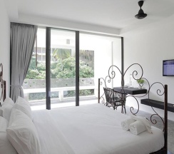 Двухместный номер Deluxe с балконом двуспальная кровать в Surintra Boutique Resort