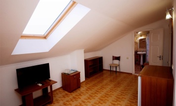 Двухместный номер Дабл в мансарде в Ясон