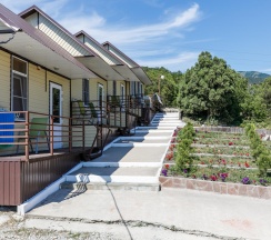 Номер улучшенный семейный с 1 двуспальной кроватью в Villa Victoria