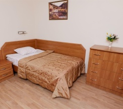 Номер Полулюкс 2-4 в Интурист