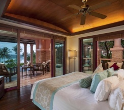 Двухместный люкс Deluxe двуспальная кровать в Отель Centara Grand Beach Resort Phuket