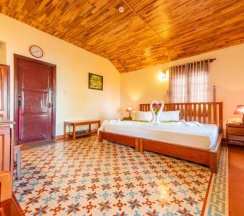 Бунгало с видом на бассейн в Blue Sea Resort