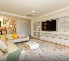 Вилла с бассейном с 4 комнатами в Valmer Resort