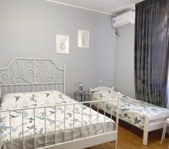 Семейный номер для 4-ых с балконом в Благодать