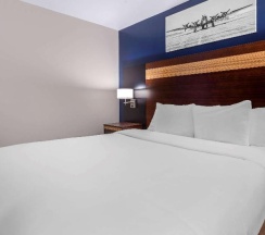 Двухместный номер Standard в Avion Inn Near LGA Airport, Ascend Hotel Collection