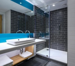 Двухместный номер Standard двуспальная кровать в Holiday Inn Express Almaty