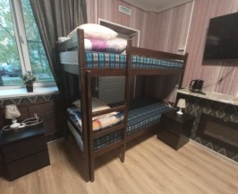 Нижнее место в шестиместном общем номере в Rest