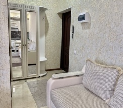 Трехместный полулюкс в Rich house