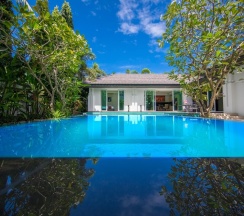 Вилла Luxury с 4 комнатами с видом на бассейн в Villas In Pattaya