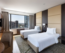 Стандартный номер Делюкс с двумя односпальными кроватями в Krasnodar Marriott Hotel