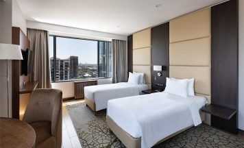 Стандартный номер Делюкс с двумя односпальными кроватями в Krasnodar Marriott Hotel