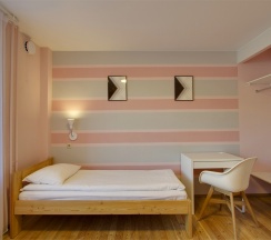 Двухместный номер с двумя отдельными кроватями (TWIN) в Riverside Hotel