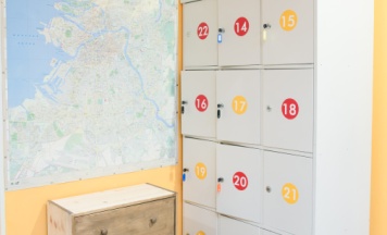 Кровать в общем номере (мужской номер) в Линия