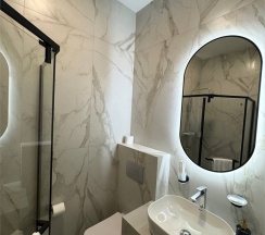 3 этаж I Двухкомнатный номер с двуспальными кроватями в Марис