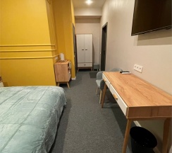 Улучшенный номер с одной кроватью Queen size (Отель Маяк) в Мёд & Маяк