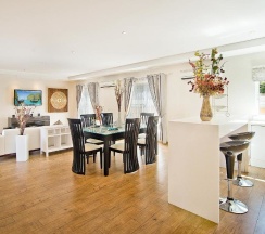 Вилла с 2 комнатами двуспальная кровать в Tropicana Pool Villa