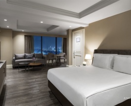 Двухместный полулюкс двуспальная кровать в Windsor Hotel & Convention Centre Istanbul